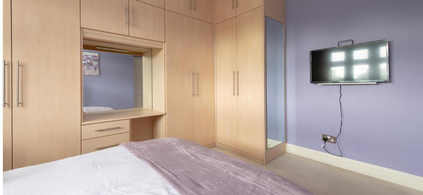 Spacious 6 Bed House 10 Beds In Blackheath